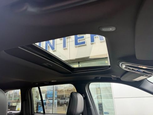 Used 2025 Jeep Grand Cherokee Altitude image 29