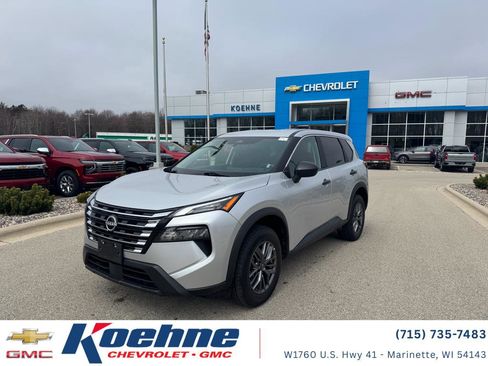 Used 2024 Nissan Rogue S AWD/4WD image 1
