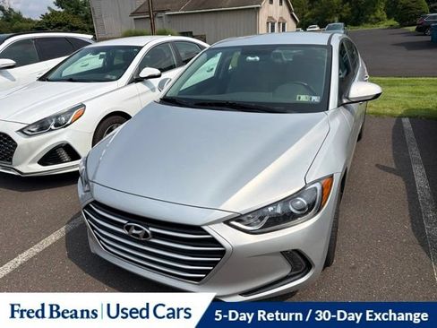 Used 2017 Hyundai Elantra SE w/ SE A/T Tech Package 03 FWD image 1