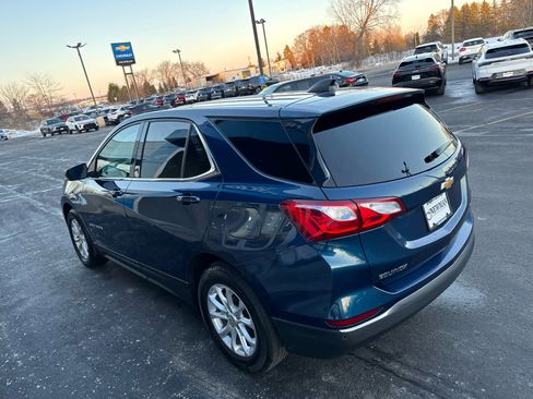 Used 2020 Chevrolet Equinox LT w/ Driver Convenience Package image 9