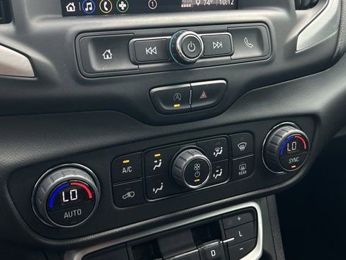 Used 2022 GMC Terrain SLE w/ Driver Convenience Package image 22