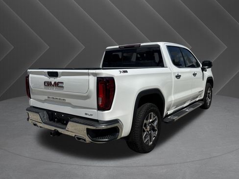Used 2026 GMC Sierra 1500 SLT AWD/4WD image 3