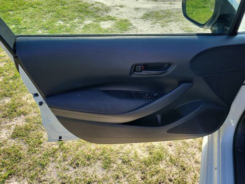 Used 2024 Toyota Corolla LE FWD image 11