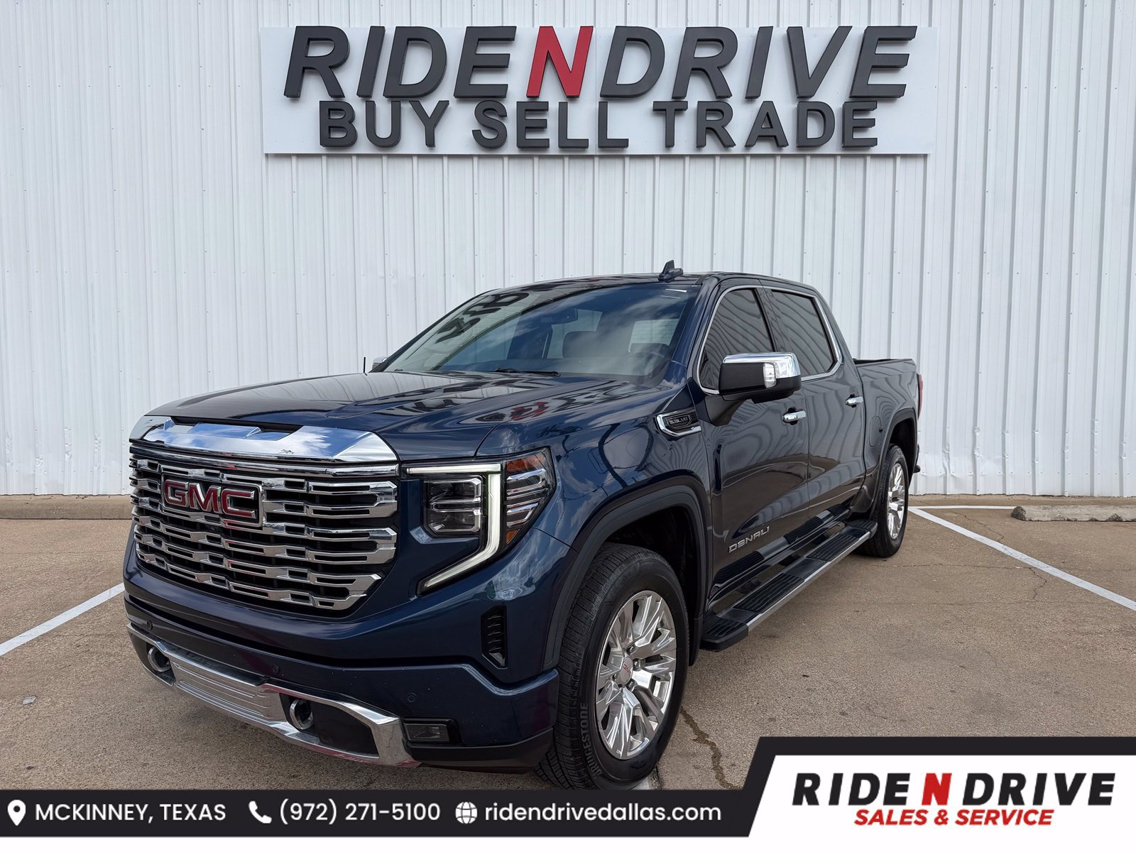 Used 2022 GMC Sierra 1500 Denali AWD/4WD image 1