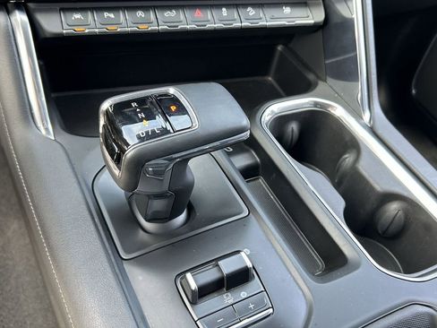 Used 2024 GMC Sierra 1500 Denali image 16