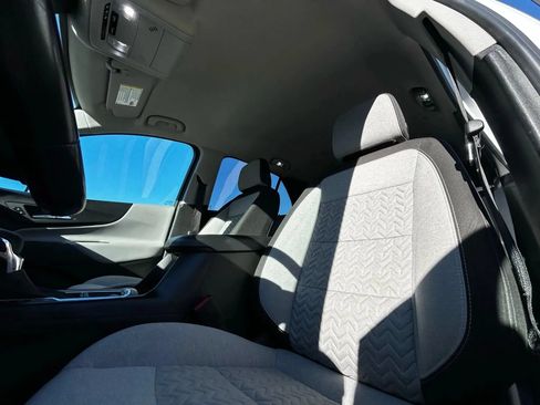 Used 2022 Chevrolet Equinox LT w/ Driver Convenience Package FWD image 24