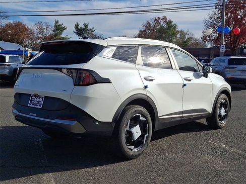 New 2026 Kia Sportage EX image 4