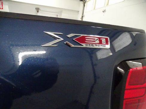 Used 2021 GMC Sierra 2500 SLT image 23