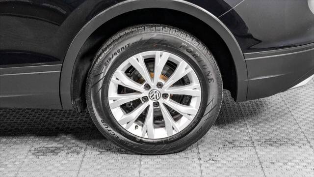 Used 2018 Volkswagen Tiguan S FWD image 33