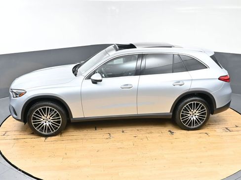 Used 2023 Mercedes-Benz GLC 300 w/ Pinnacle Trim Package image 9