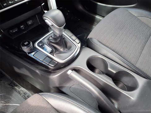 Used 2022 Kia Seltos S image 20