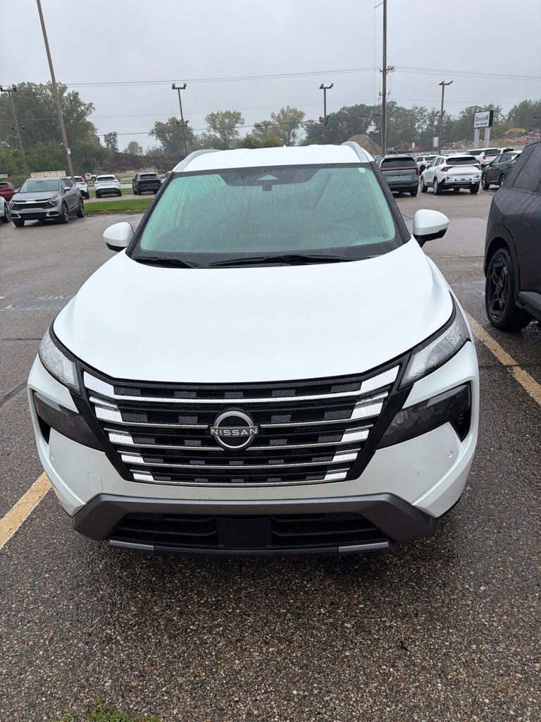Certified 2024 Nissan Rogue SL AWD/4WD image 2