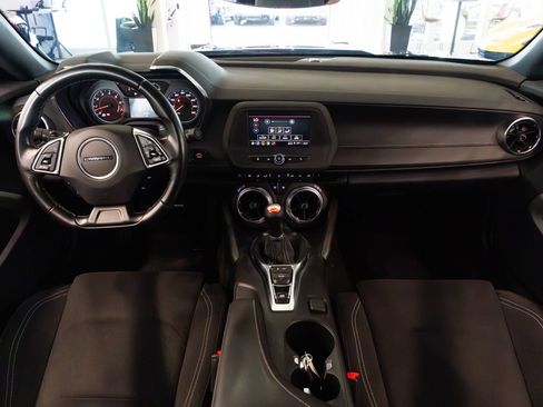 Used 2023 Chevrolet Camaro LT RWD image 8