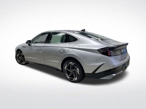 New 2026 Hyundai Sonata SEL image 3