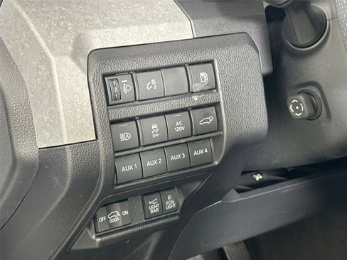 Certified 2025 Toyota 4Runner Trailhunter AWD/4WD image 30