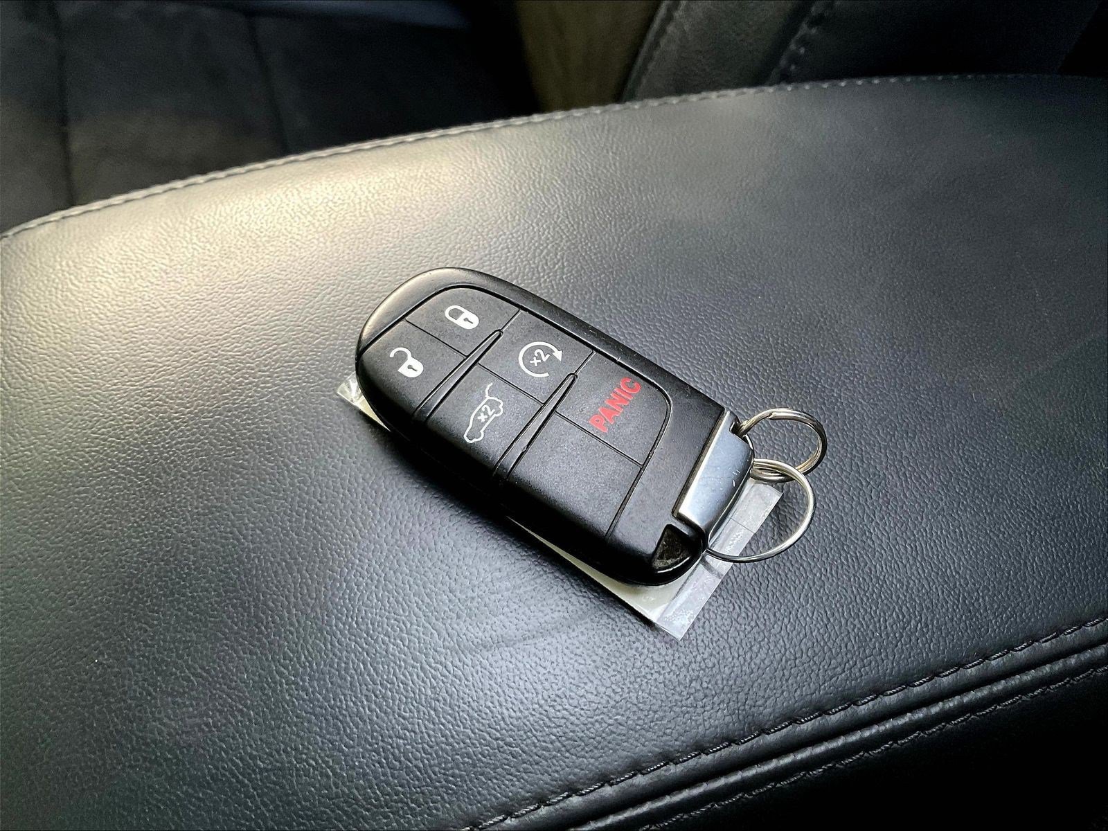 Used 2020 Dodge Durango R/T w/ Blacktop Package AWD/4WD image 33