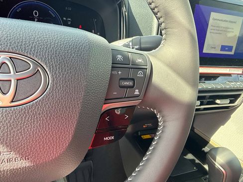 New 2026 Toyota Camry SE FWD image 25