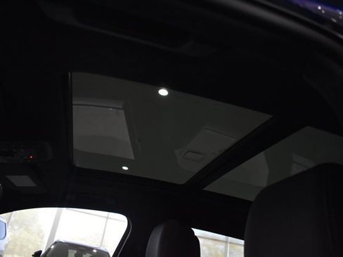Used 2025 Audi Q3 2.0T Premium w/ Convenience Package AWD/4WD image 25