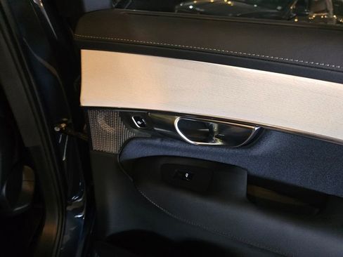 Certified 2025 Volvo XC90 B6 Ultra image 10
