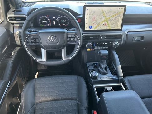 Used 2025 Toyota 4Runner TRD Off-Road Premium image 19