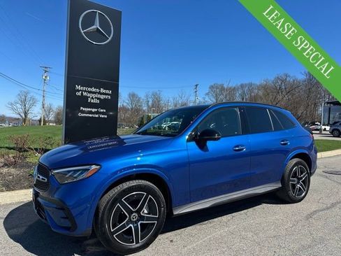 Used 2026 Mercedes-Benz GLC 300 4MATIC image 1