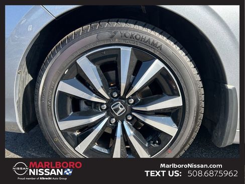 Used 2024 Honda Civic EX-L image 12