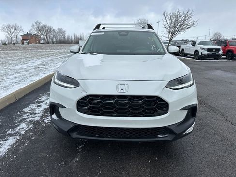 Used 2025 Honda HR-V LX image 2