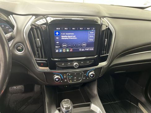 Used 2020 Chevrolet Traverse LT w/ LPO, Floor Liner Package image 17