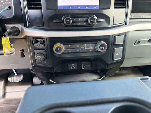 Used 2023 Ford F150 XL w/ Trailer Tow Package image 18