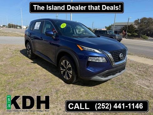 Used 2023 Nissan Rogue SV FWD image 1