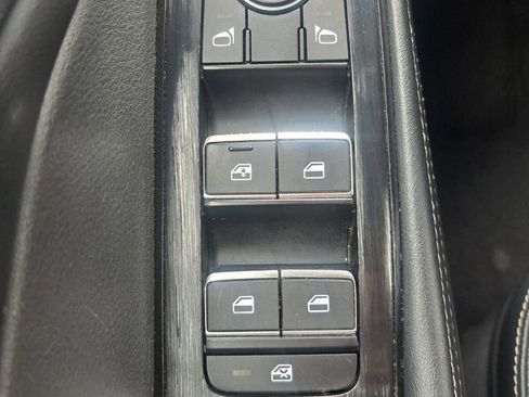 Used 2024 Nissan Rogue SL w/ SL Premium Package image 14