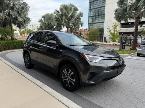 Used 2018 Toyota RAV4 LE w/ All Weather Liner Package AWD/4WD image 4