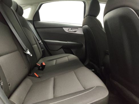 Used 2024 Kia Forte LXS FWD image 19