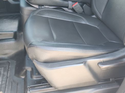 Used 2023 Chevrolet Silverado 2500 W/T w/ WT Convenience Package AWD/4WD image 23