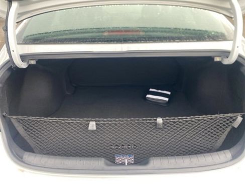 New 2025 Hyundai Elantra SEL image 37