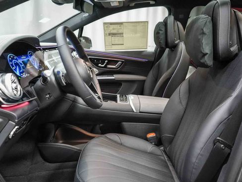 New 2026 Mercedes-Benz EQS 400 4MATIC SUV image 17