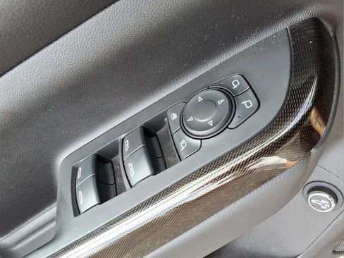 Used 2023 GMC Acadia AT4 w/ Technology Package AWD/4WD image 17