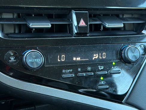 Used 2024 Toyota Camry LE FWD image 21