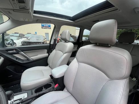 Used 2015 Subaru Forester 2.5i Limited AWD/4WD image 13