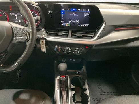 Used 2024 Chevrolet Trax RS w/ Driver Confidence Package FWD image 12