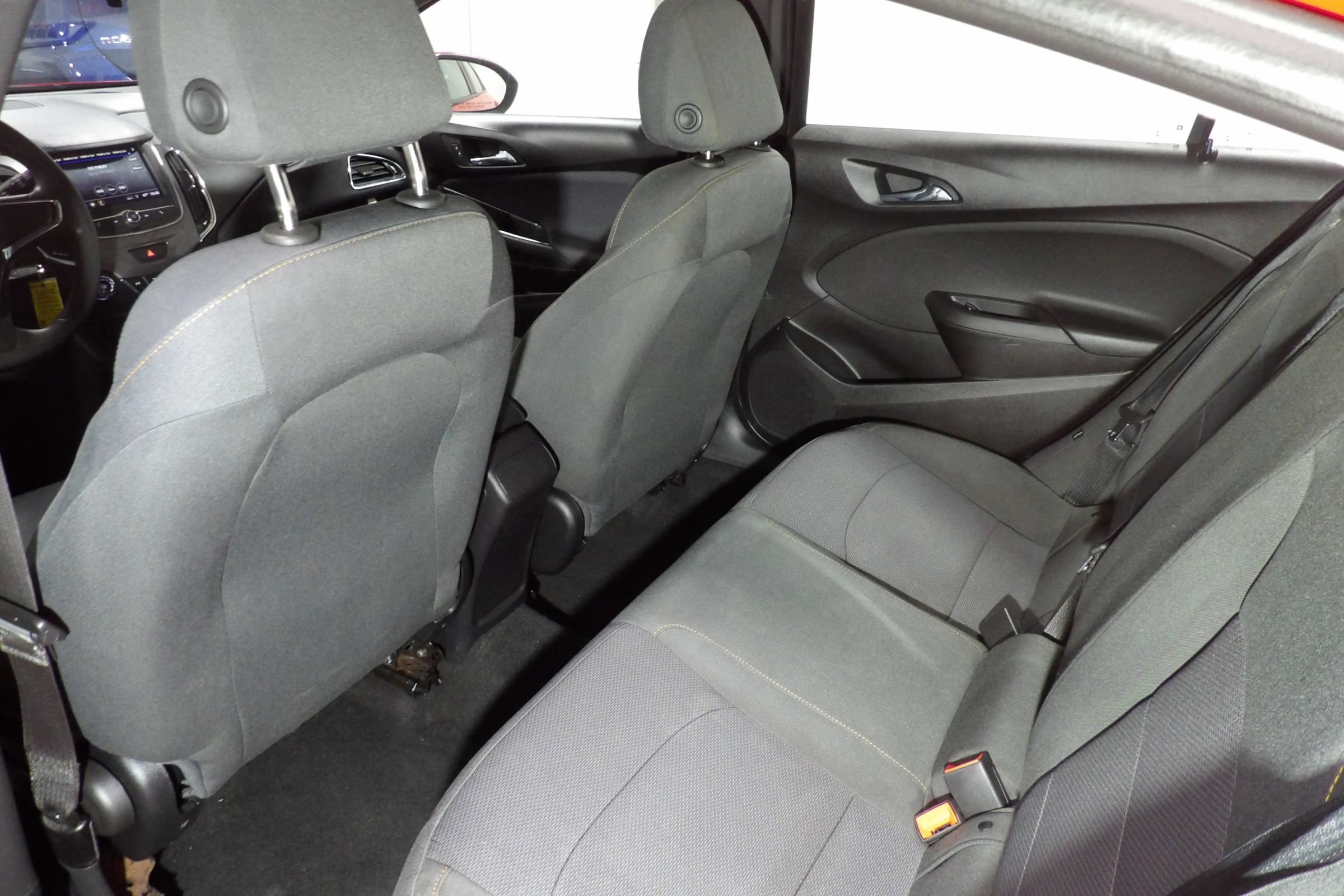 Used 2019 Chevrolet Cruze LS FWD image 9