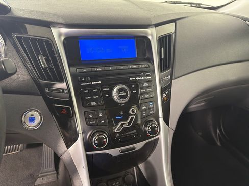 Used 2011 Hyundai Sonata Limited FWD image 17