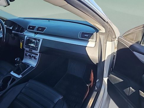 Used 2014 Volkswagen CC Sport image 21