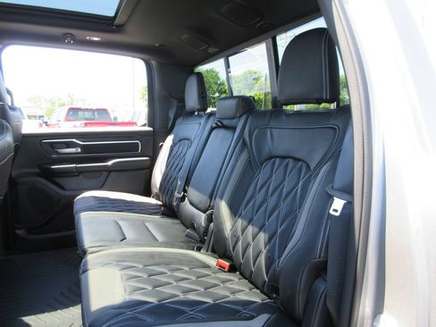 Used 2025 RAM 1500 Big Horn AWD/4WD image 21