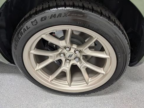 Used 2023 Dodge Challenger R/T Scat Pack RWD image 18