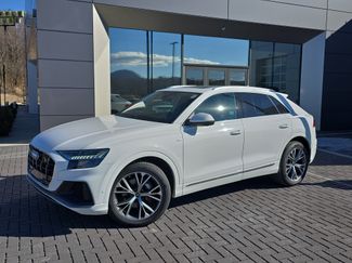 Used 2023 Audi Q8 Premium Plus video 1
