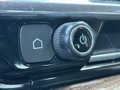 Used 2024 Chevrolet Silverado 2500 LT image 25