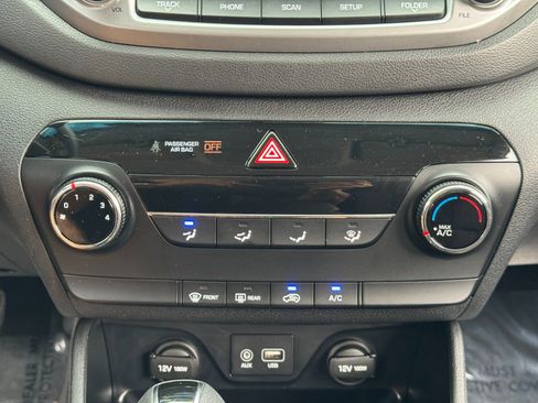 Used 2017 Hyundai Tucson Eco w/ Cargo Package AWD/4WD image 24