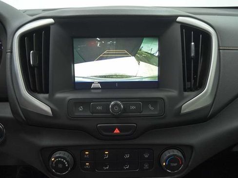 Used 2020 GMC Terrain SLE FWD image 29