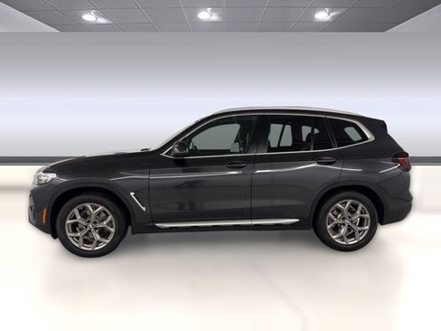 Used 2022 BMW X3 xDrive30i w/ Convenience Package AWD/4WD image 2